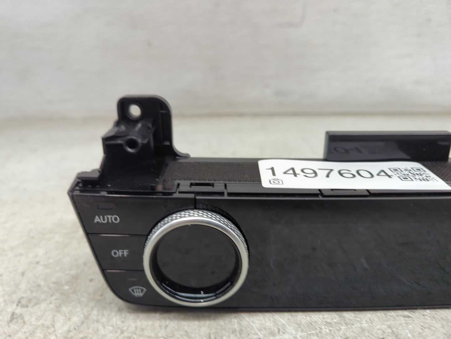 2021-2022 Genesis G80 Climate Control Module Temperature AC/Heater Replacement P/N:97250-T1030 Fits Fits 2021 2022 OEM Used 