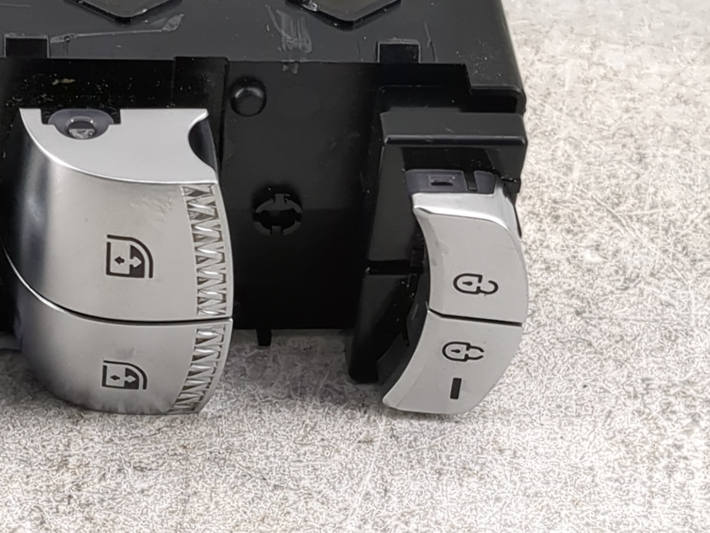 2023 Genesis Gv60 Master Power Window Switch Replacement Driver Side Left P/N:93571-CU430 SANGD1A544A Fits OEM Used Auto Par