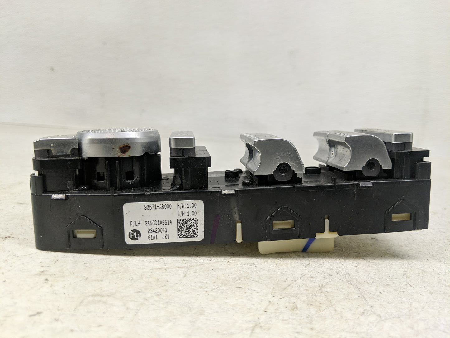 2023 Genesis Gv70 Master Power Window Switch Replacement Driver Side Left P/N:93571-AR000 Fits OEM Used Auto Parts - Oemused