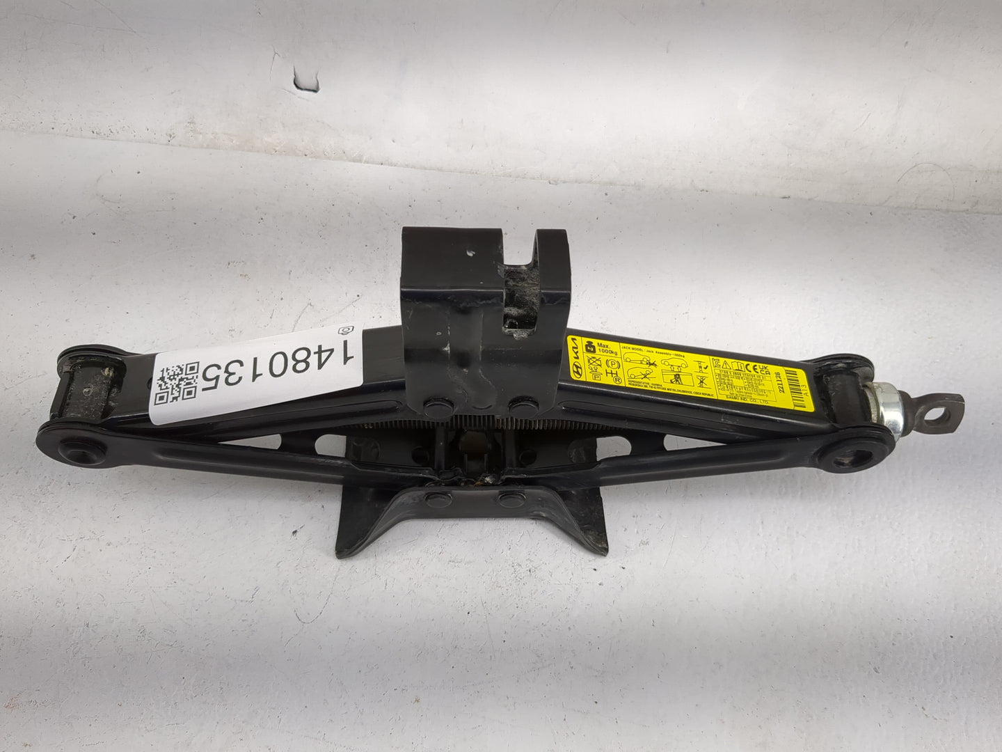 2023 Genesis Gv70 Spare Scissor Car Jack - Oemusedautoparts1.com