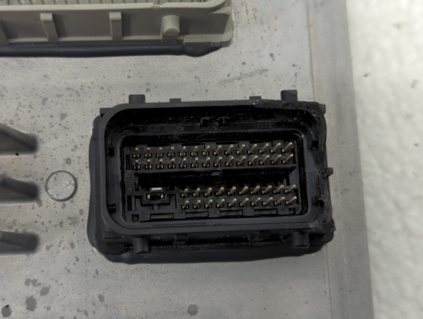 2023 Gmc Acadia Engine Control Computer Ecu Pcm Ecm Pcu Oem - Oemusedautoparts1.com