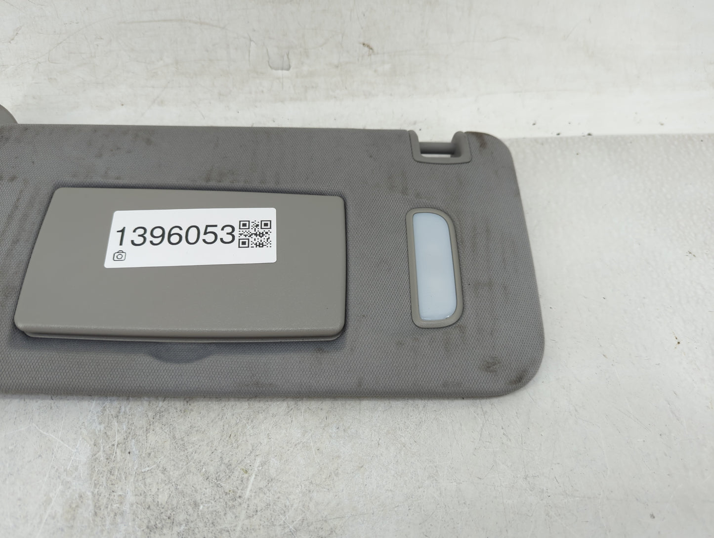 2020-2022 Gmc Acadia Sun Visor Shade Replacement Passenger Right Mirror Fits Fits 2020 2021 2022 OEM Used Auto Parts - Oemus