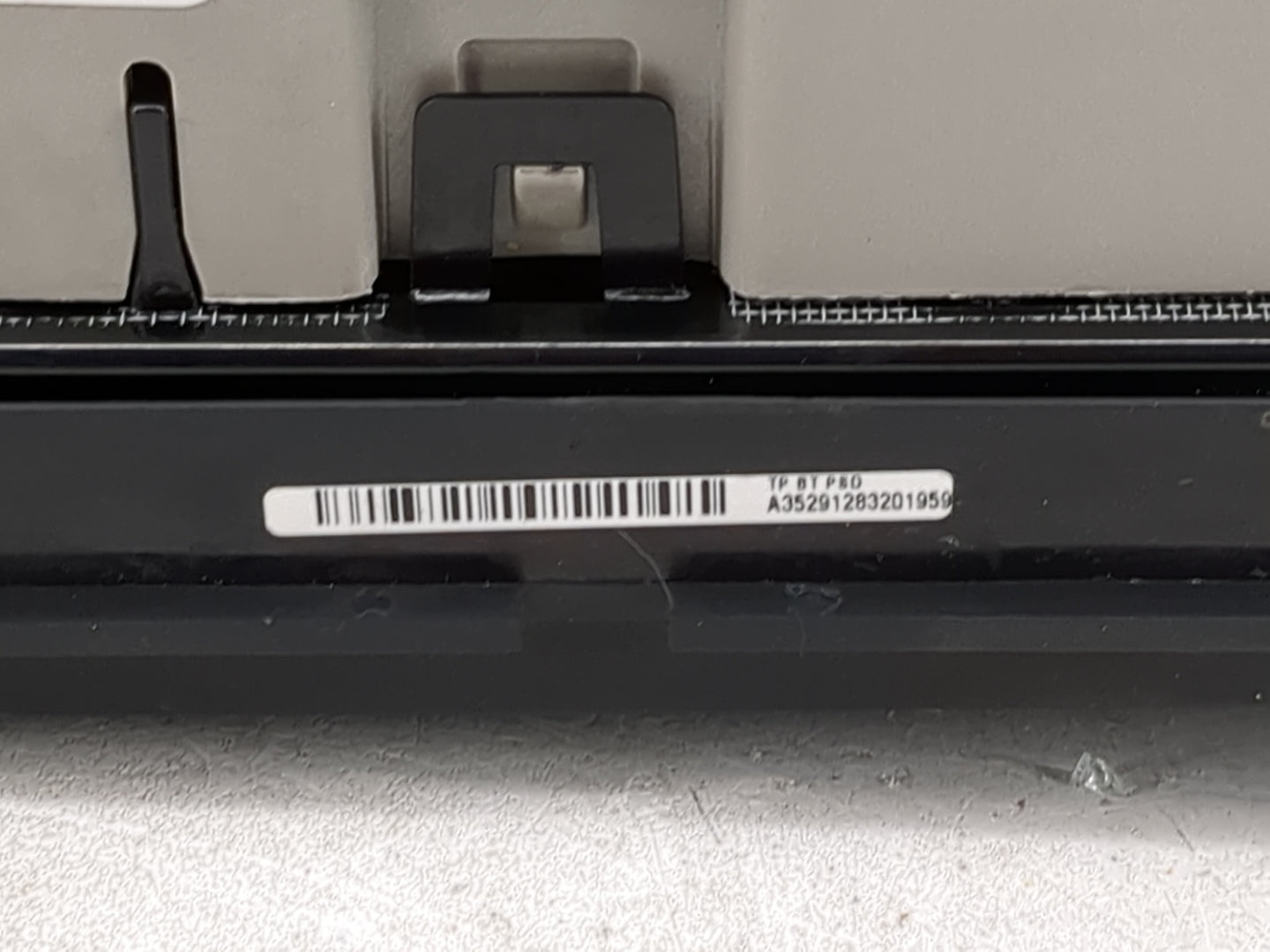 2015-2019 Gmc Savana 2500 Radio AM FM Cd Player Receiver Replacement P/N:85586029 Fits Fits 2015 2016 2017 2018 2019 2020 20