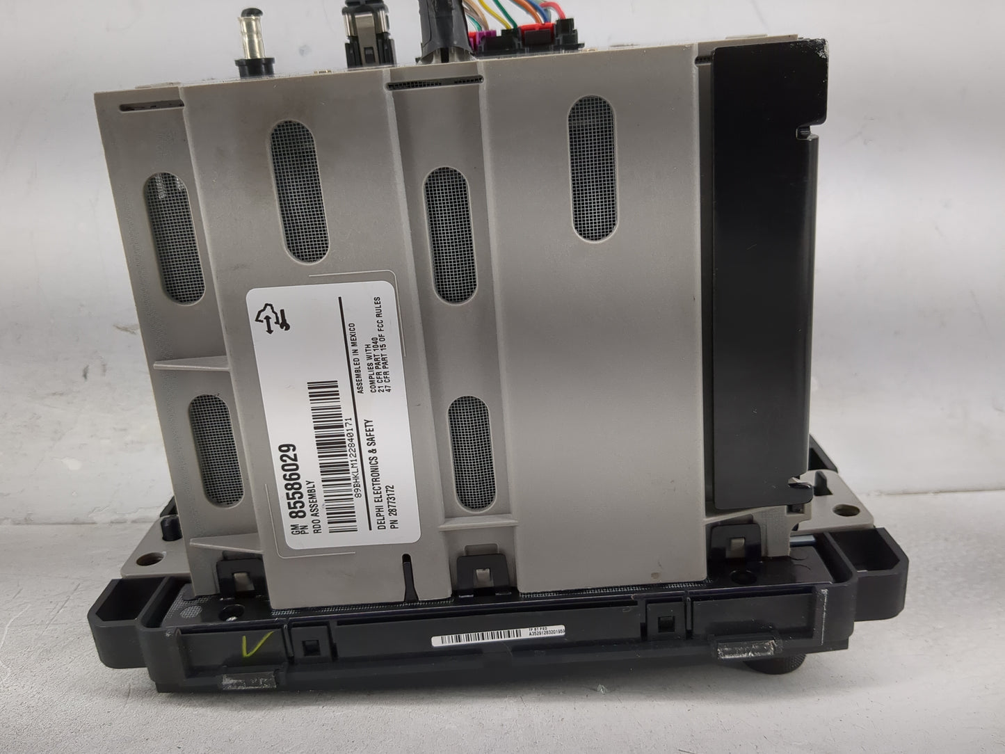 2015-2019 Gmc Savana 2500 Radio AM FM Cd Player Receiver Replacement P/N:85586029 Fits Fits 2015 2016 2017 2018 2019 2020 20