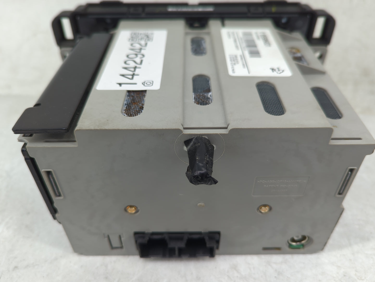 2015-2019 Gmc Savana 2500 Radio AM FM Cd Player Receiver Replacement P/N:85586031 28773174 Fits OEM Used Auto Parts - Oemuse