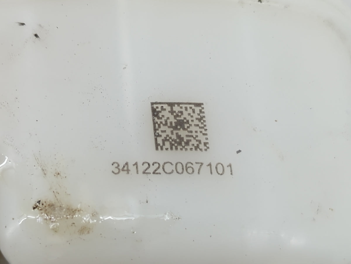 2019-2019 Gmc Savana 2500 Brake Master Cylinder - Oemusedautoparts1.com