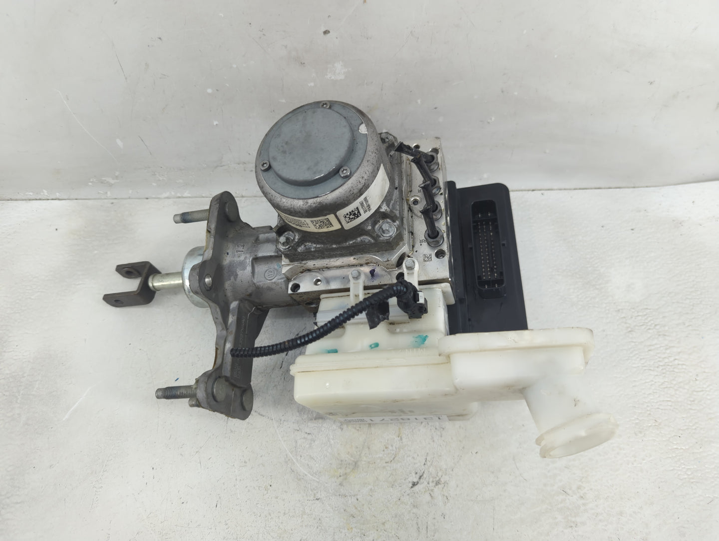 2022 Gmc Sierra 1500 ABS Pump Control Module Replacement P/N:122505659 84758696 Fits OEM Used Auto Parts - Oemusedautoparts1