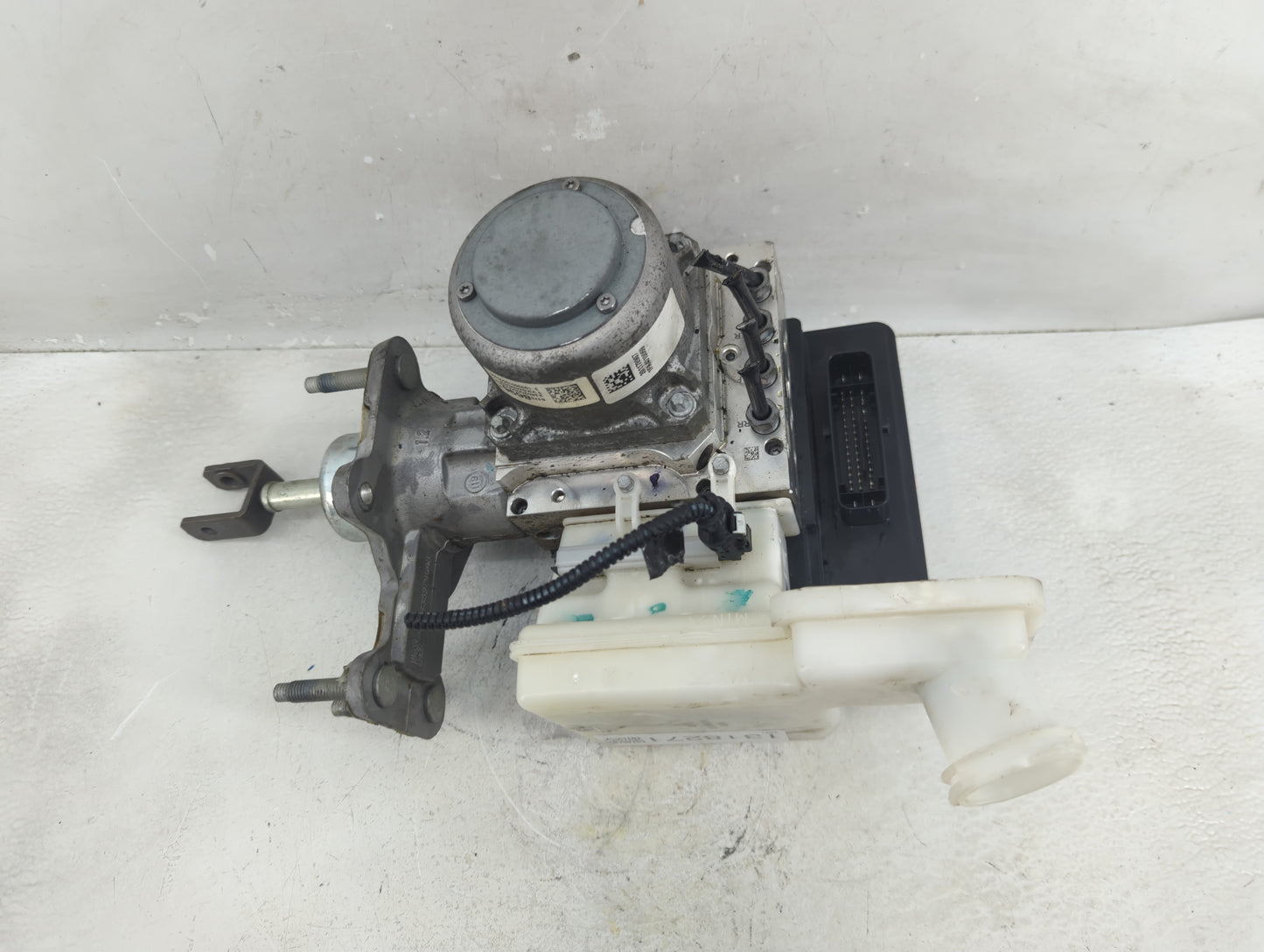 2022 Gmc Sierra 1500 ABS Pump Control Module Replacement P/N:122505659 84758696 Fits OEM Used Auto Parts - Oemusedautoparts1