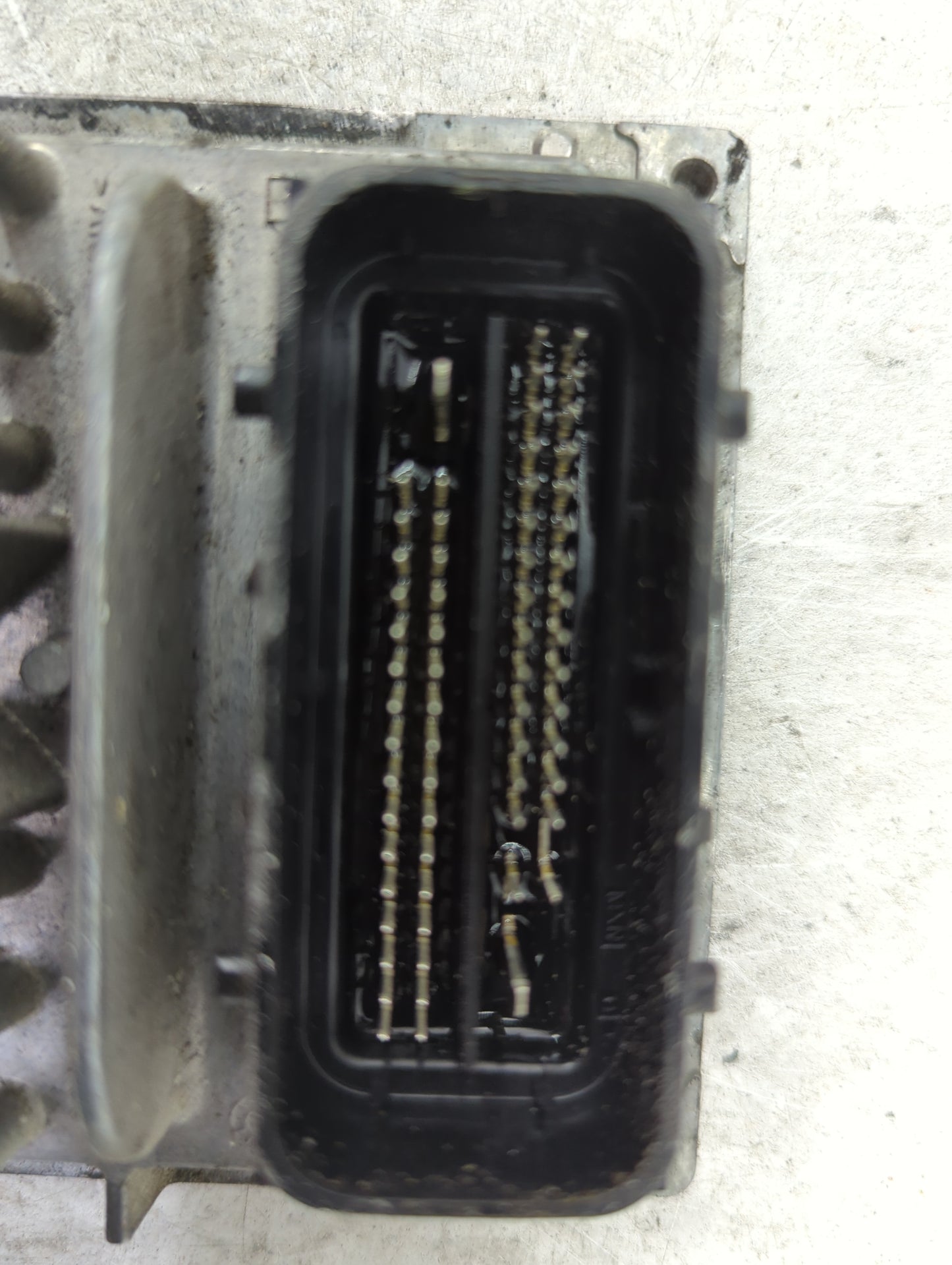 2021-2022 Gmc Sierra 1500 Transmission Control Module Tcu Tcm 24044195 - Oemusedautoparts1.com