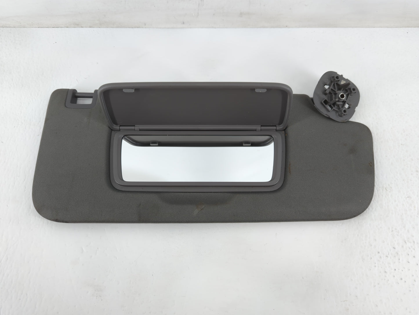 2019-2022 Gmc Sierra 1500 Sun Visor Shade Replacement Passenger Right Mirror Fits Fits 2019 2020 2021 2022 OEM Used Auto Par