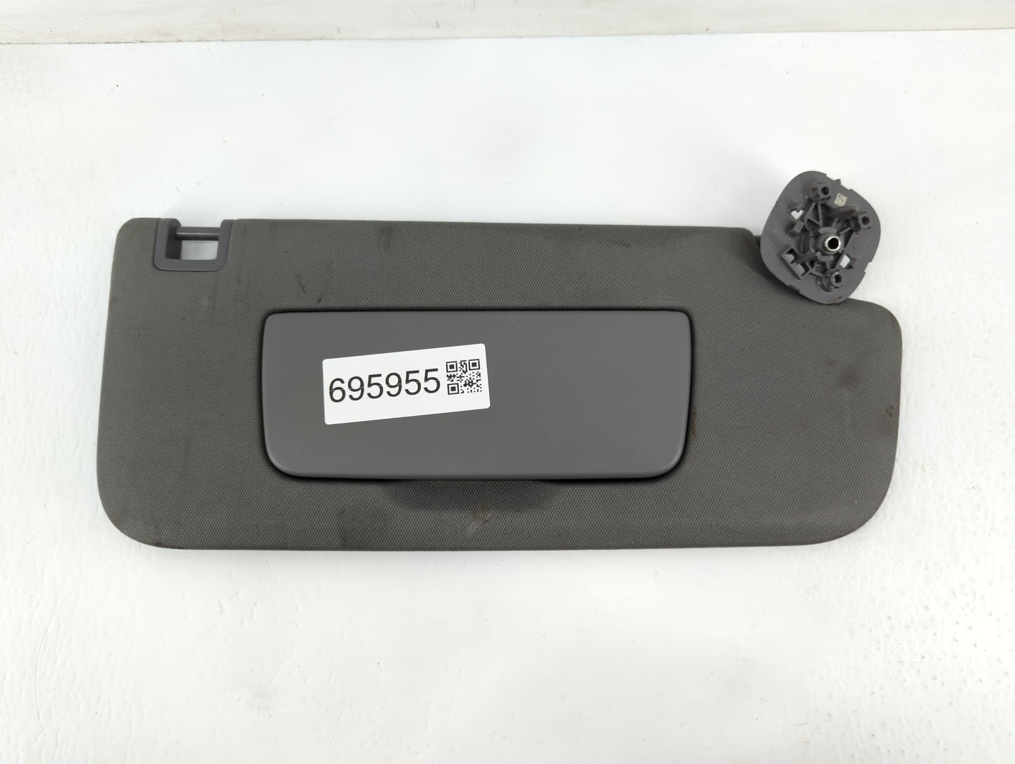 2019-2022 Gmc Sierra 1500 Sun Visor Shade Replacement Passenger Right Mirror Fits Fits 2019 2020 2021 2022 OEM Used Auto Par