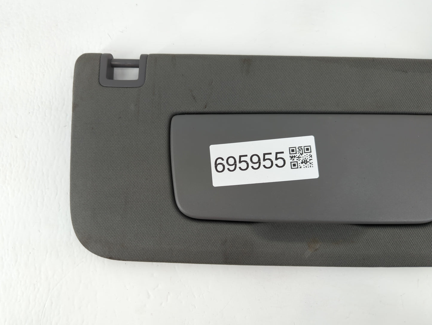 2019-2022 Gmc Sierra 1500 Sun Visor Shade Replacement Passenger Right Mirror Fits Fits 2019 2020 2021 2022 OEM Used Auto Par