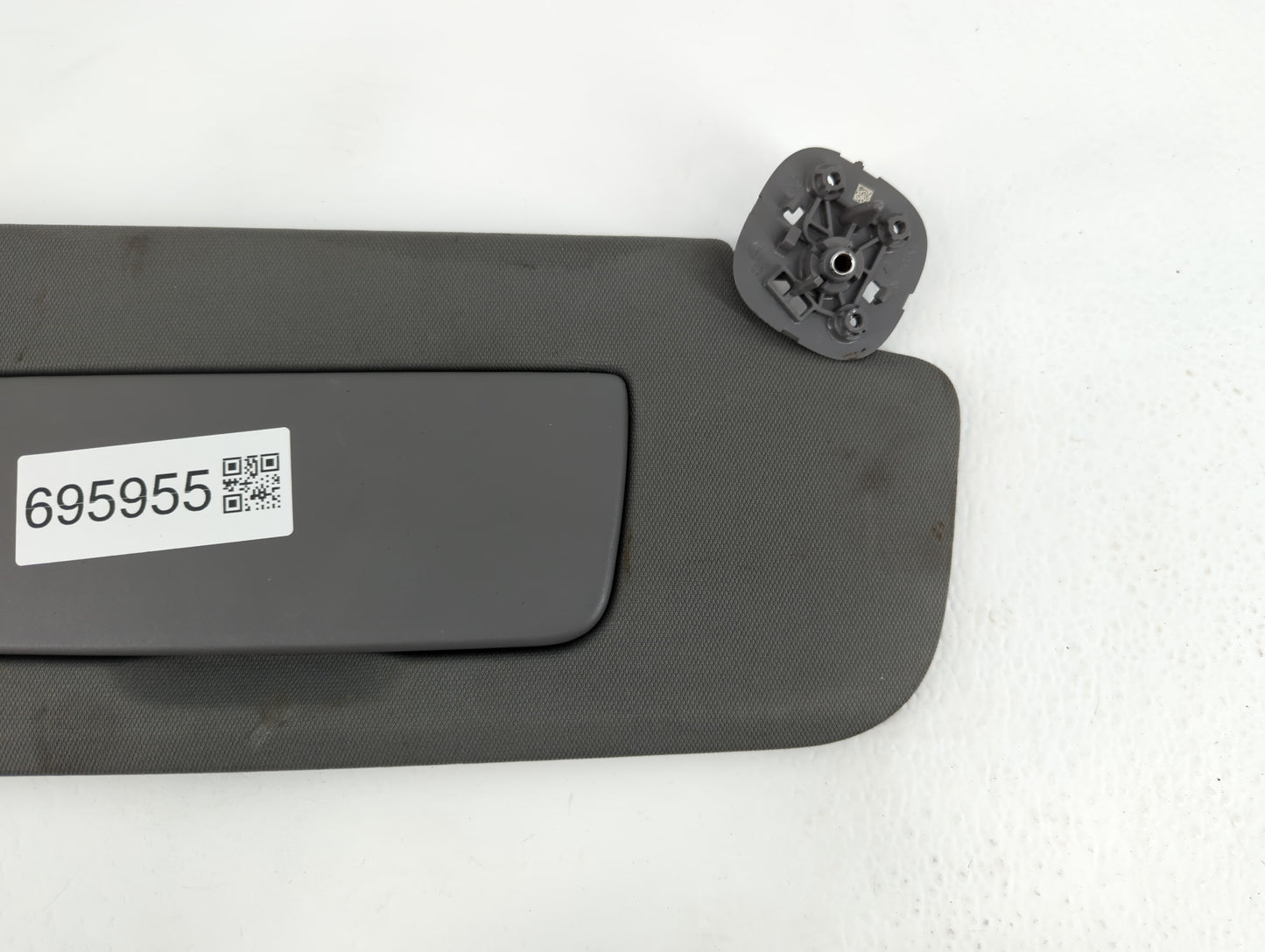 2019-2022 Gmc Sierra 1500 Sun Visor Shade Replacement Passenger Right Mirror Fits Fits 2019 2020 2021 2022 OEM Used Auto Par