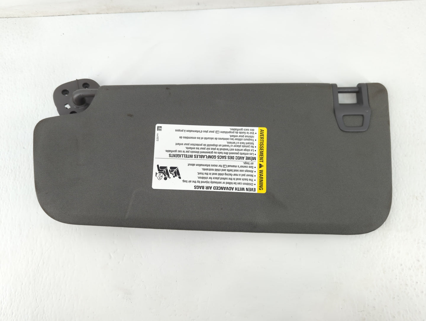 2019-2022 Gmc Sierra 1500 Sun Visor Shade Replacement Passenger Right Mirror Fits Fits 2019 2020 2021 2022 OEM Used Auto Par