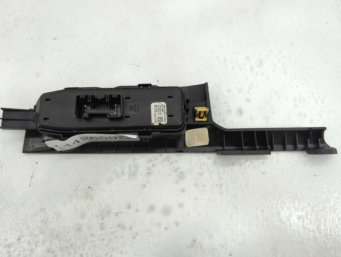 2020-2022 Gmc Sierra 2500 Master Power Window Switch Replacement Driver Side Left P/N:84731704 Fits OEM Used Auto Parts - Oe