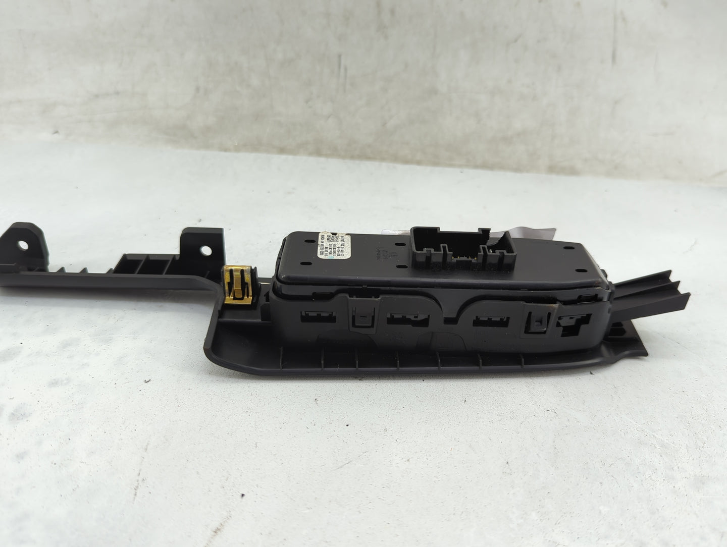 2020-2022 Gmc Sierra 2500 Master Power Window Switch Replacement Driver Side Left P/N:84731704 Fits OEM Used Auto Parts - Oe