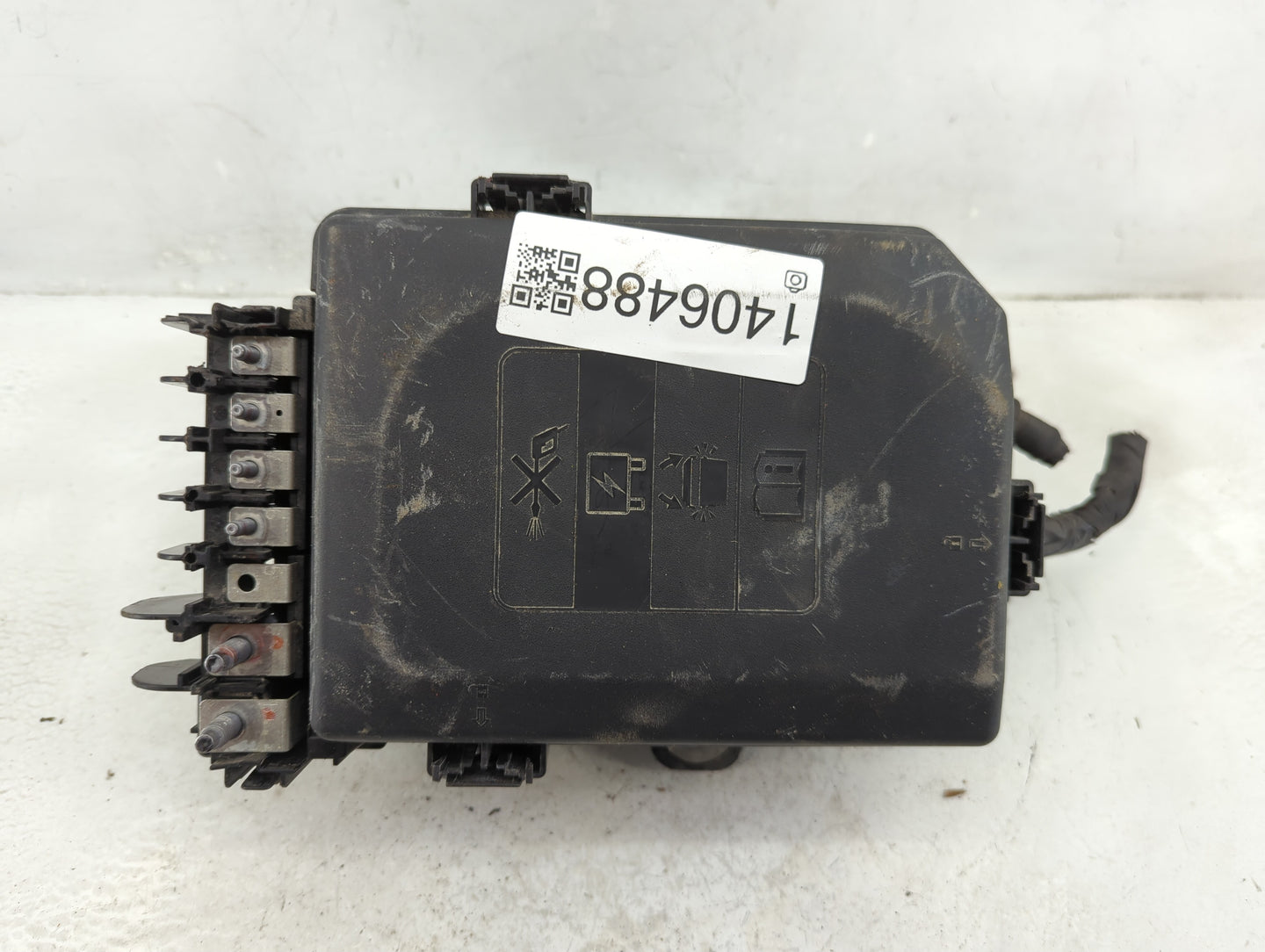 2023 Gmc Terrain Fusebox Fuse Box Panel Relay Module P/N:15514069 Fits OEM Used Auto Parts - Oemusedautoparts1.com