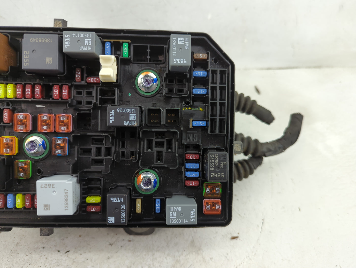 2023 Gmc Terrain Fusebox Fuse Box Panel Relay Module P/N:15514069 Fits OEM Used Auto Parts - Oemusedautoparts1.com