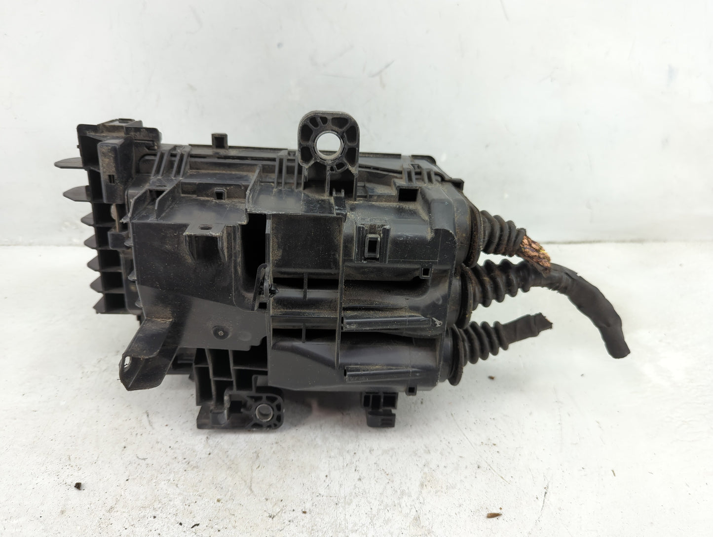 2023 Gmc Terrain Fusebox Fuse Box Panel Relay Module P/N:15514069 Fits OEM Used Auto Parts - Oemusedautoparts1.com