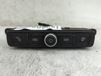 compare product 2023 Gmc Terrain Radio Control Panel