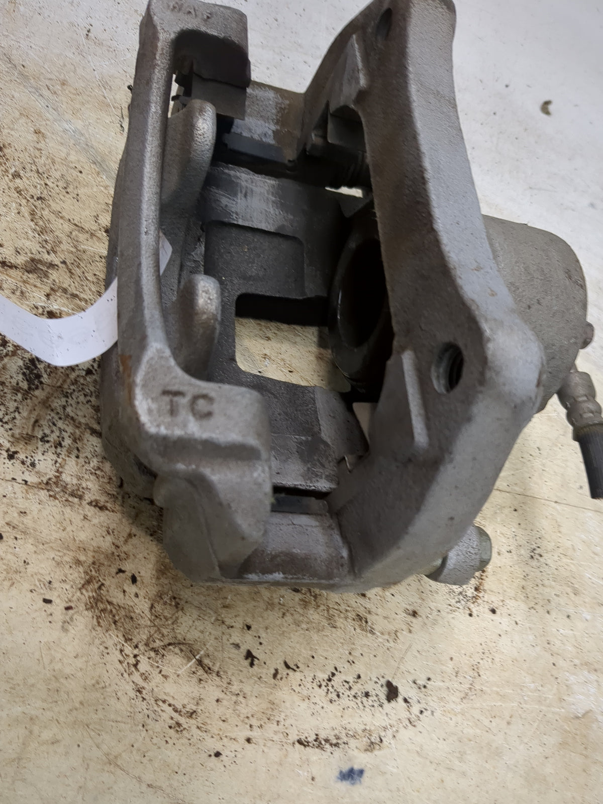2023 Gmc Terrain Front Passenger Right Brake Caliper 1518693 - Oemusedautoparts1.com