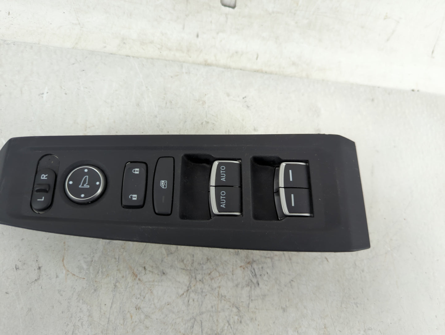 2023 Honda Accord Master Power Window Switch Replacement Driver Side Left P/N:83591-30A-A01ZA Fits OEM Used Auto Parts - Oem