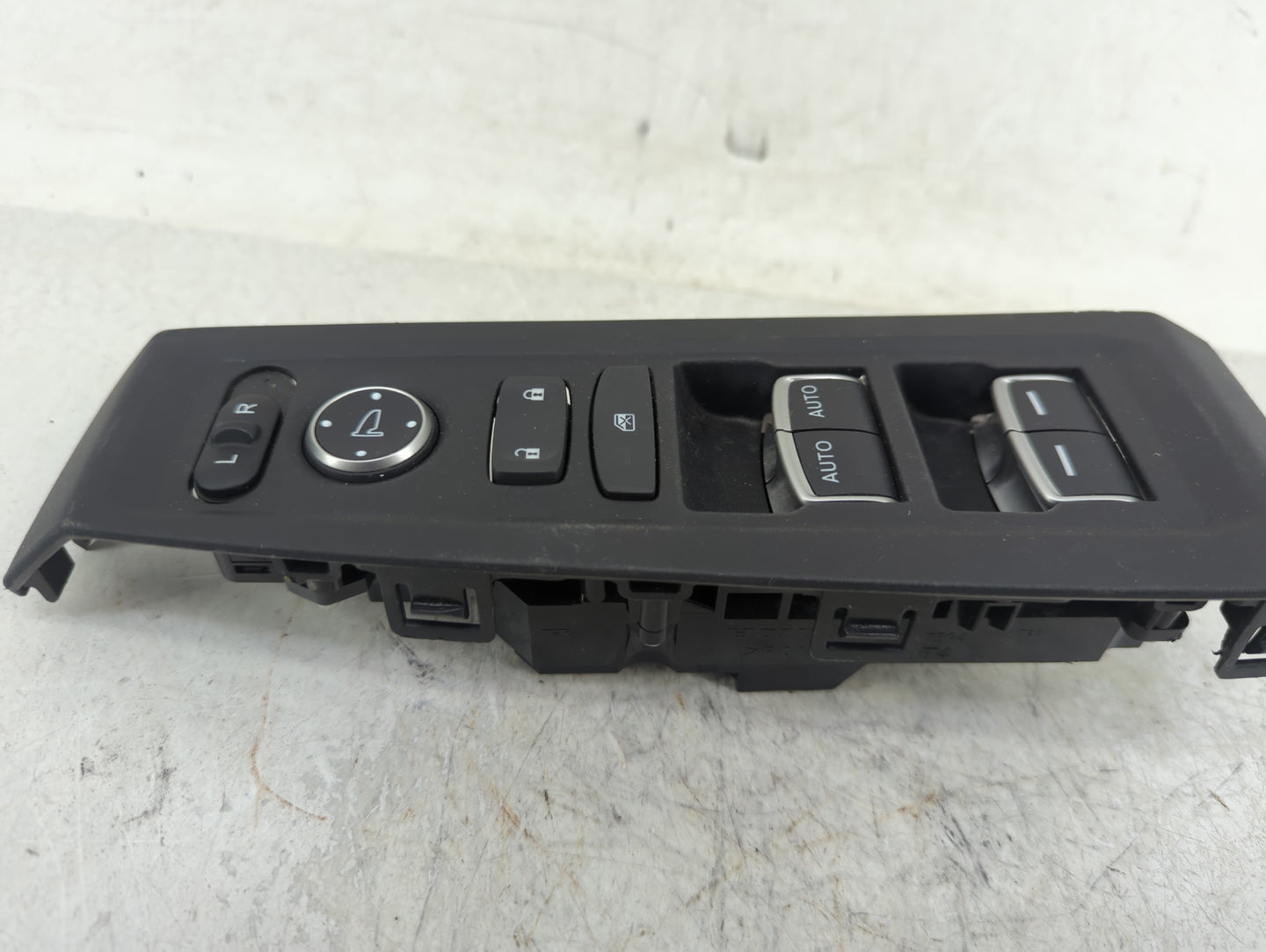 2023 Honda Accord Master Power Window Switch Replacement Driver Side Left P/N:83591-30A-A01ZA Fits OEM Used Auto Parts - Oem