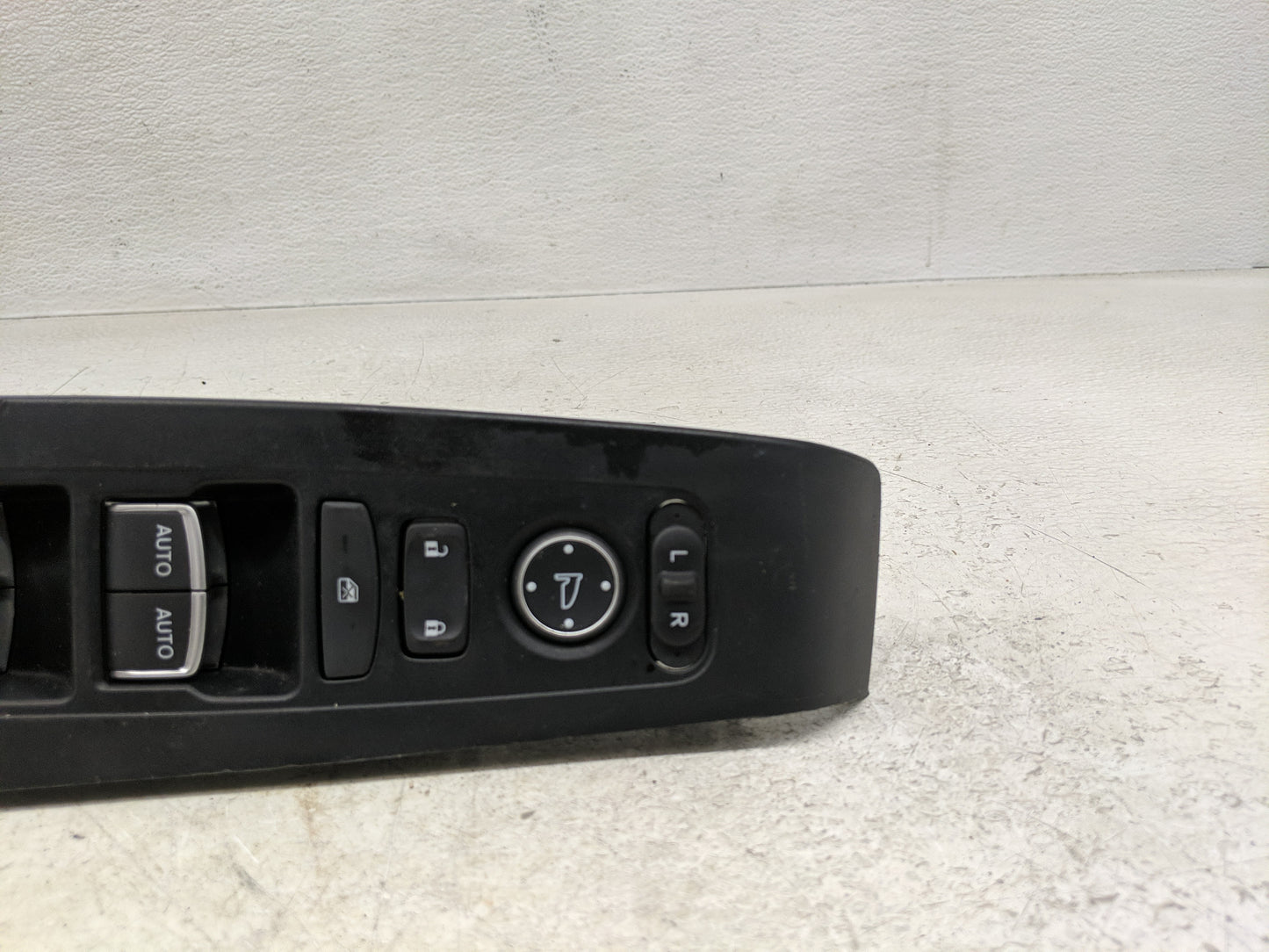 2022 Honda Civic Master Power Window Switch Replacement Driver Side Left P/N:T20 A211 3282T Fits OEM Used Auto Parts - Oemus
