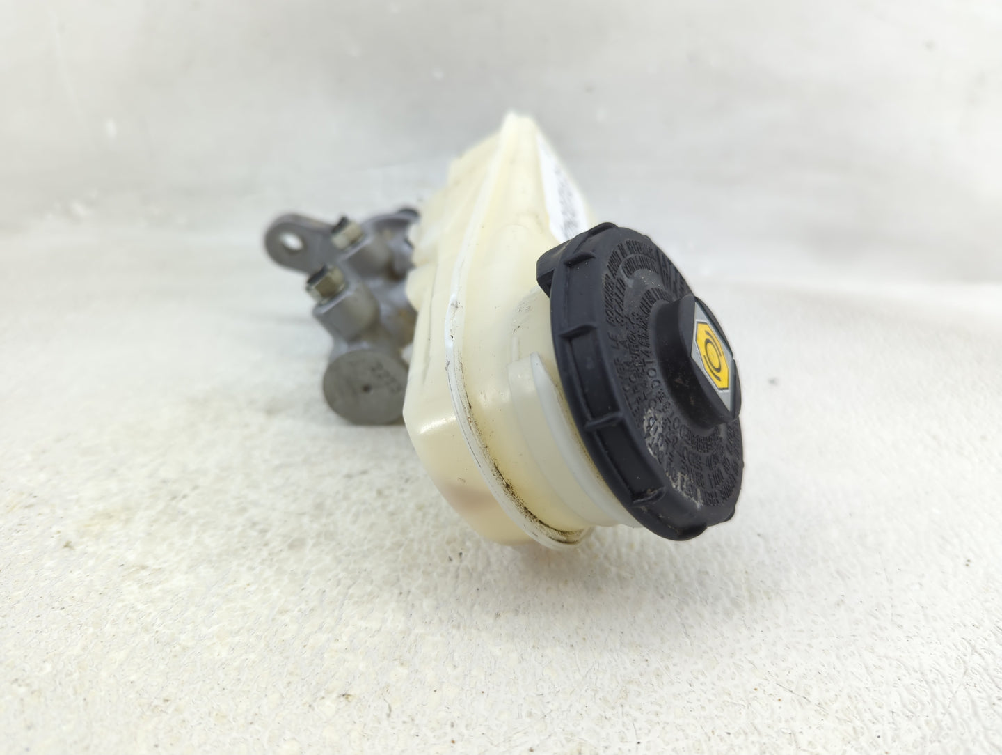 2022-2022 Honda Civic Brake Master Cylinder 1312092 - Oemusedautoparts1.com