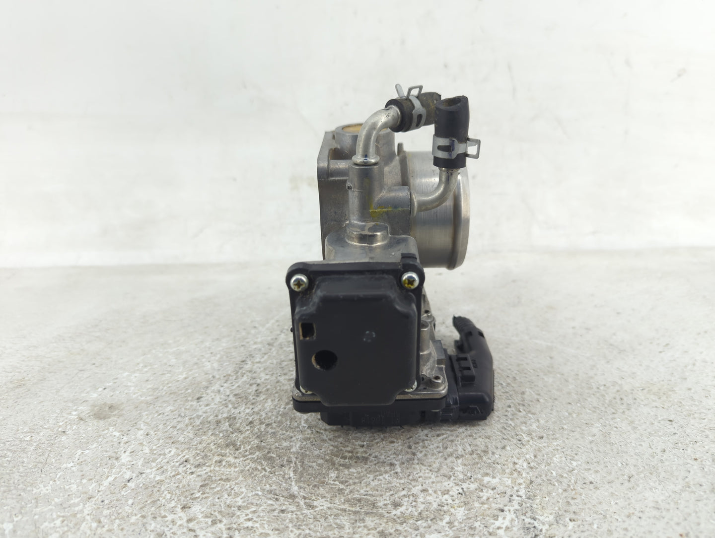 2016-2022 Honda Civic Throttle Body Fits Fits 2016 2017 2018 2019 2020 2021 2022 OEM Used Auto Parts - Oemusedautoparts1.com