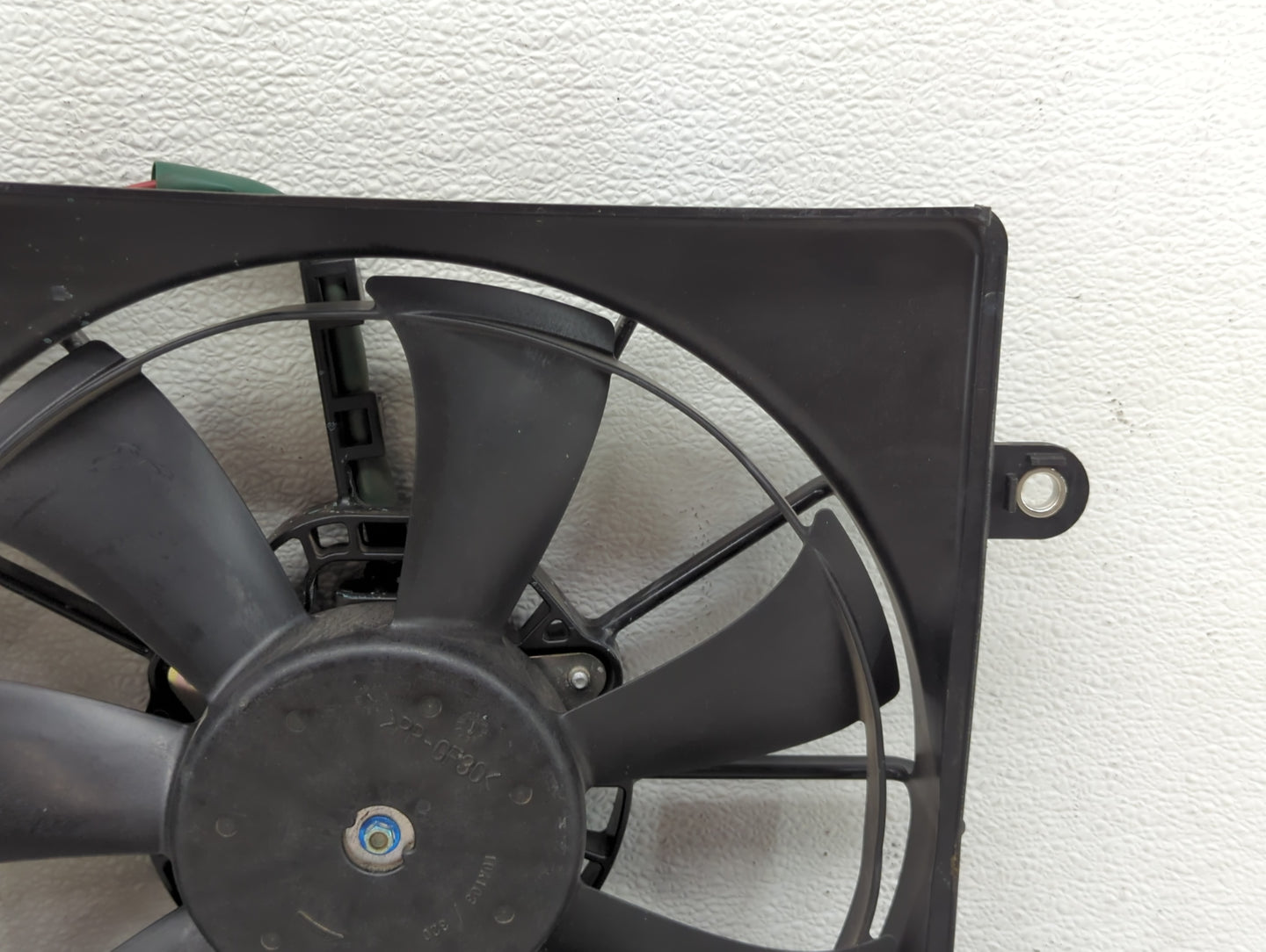 2023 Honda Civic Left Radiator Fan Motor Assembly 1411857 - Oemusedautoparts1.com