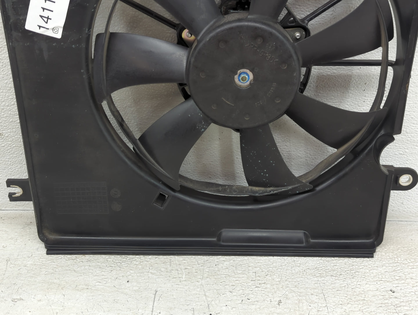 2023 Honda Civic Left Radiator Fan Motor Assembly 1411857 - Oemusedautoparts1.com