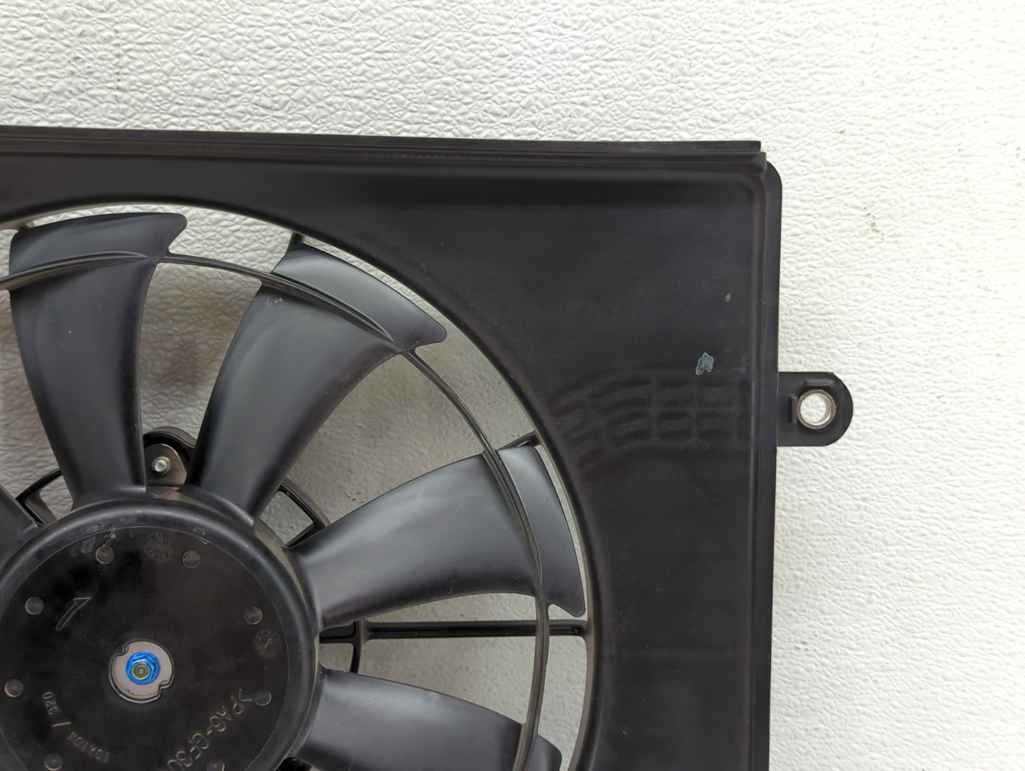 2023 Honda Civic Left Radiator Fan Motor Assembly 1411859 - Oemusedautoparts1.com
