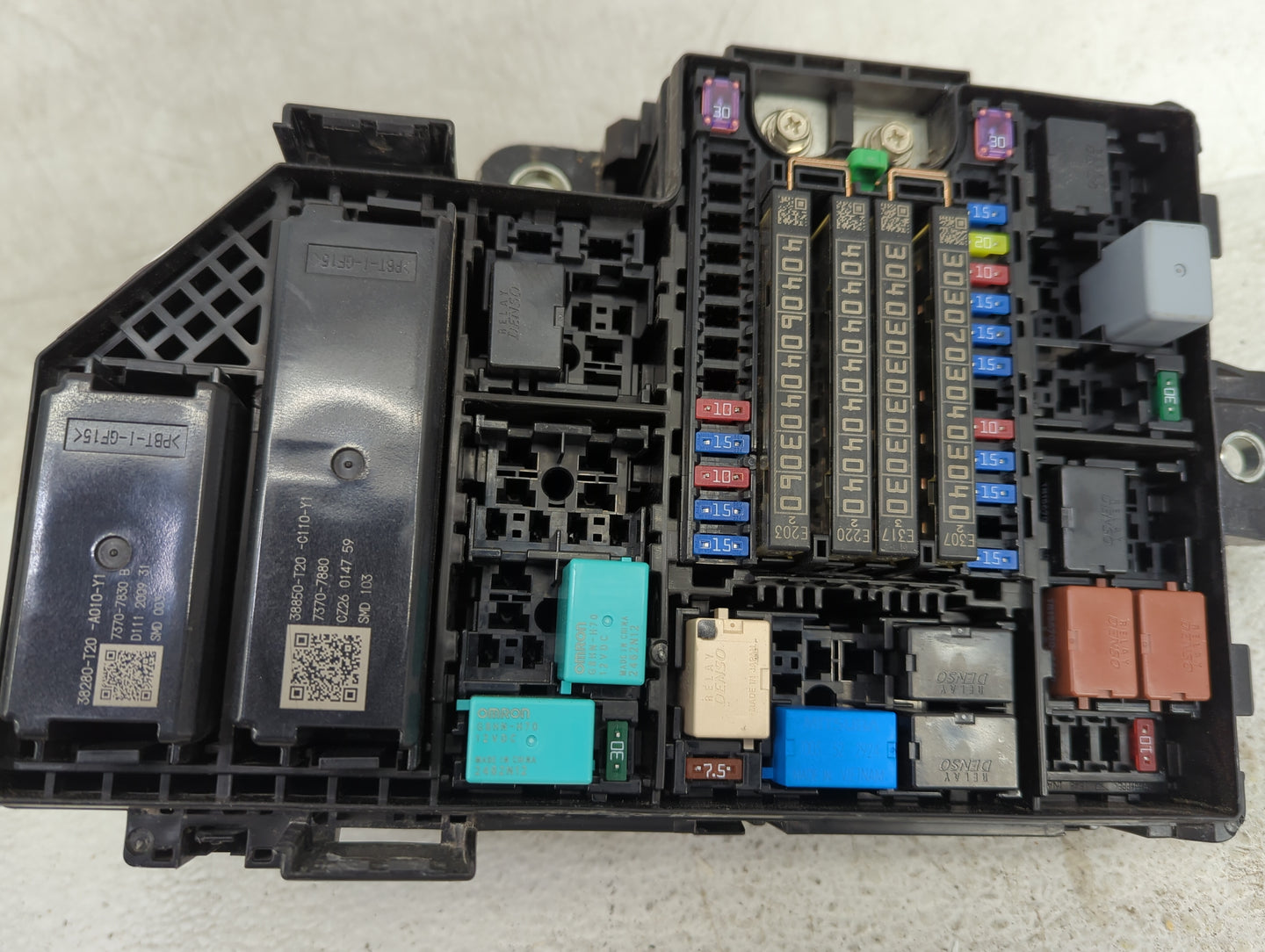 2022 Honda Civic Fusebox Fuse Box Panel Relay Module P/N:T20-A0 Fits OEM Used Auto Parts - Oemusedautoparts1.com