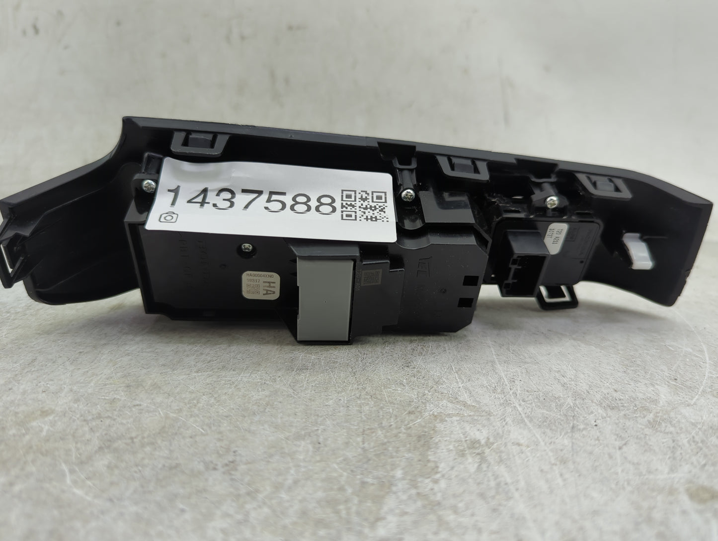 2022 Honda Civic Master Power Window Switch Replacement Driver Side Left P/N:M64590 Fits OEM Used Auto Parts - Oemusedautopa