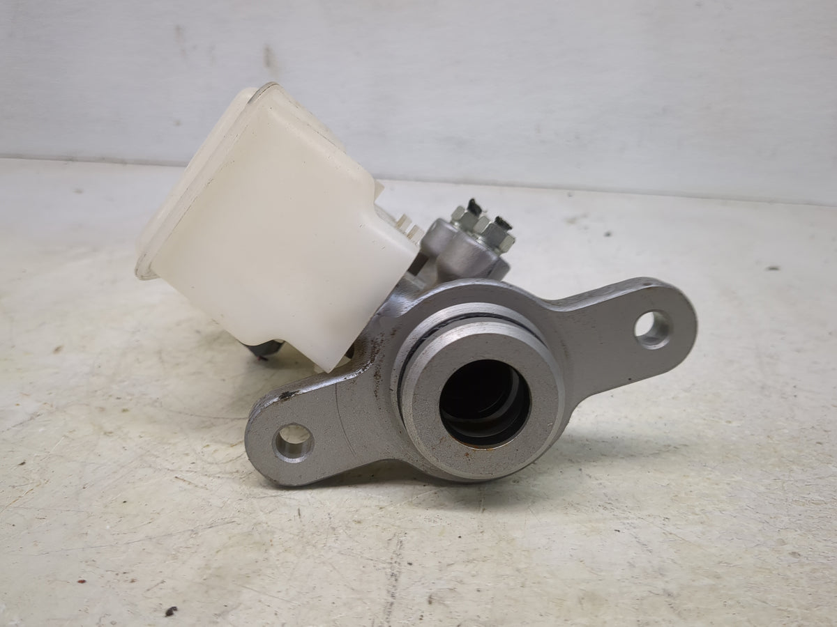 2022-2022 Honda Civic Brake Master Cylinder 1513120 - Oemusedautoparts1.com