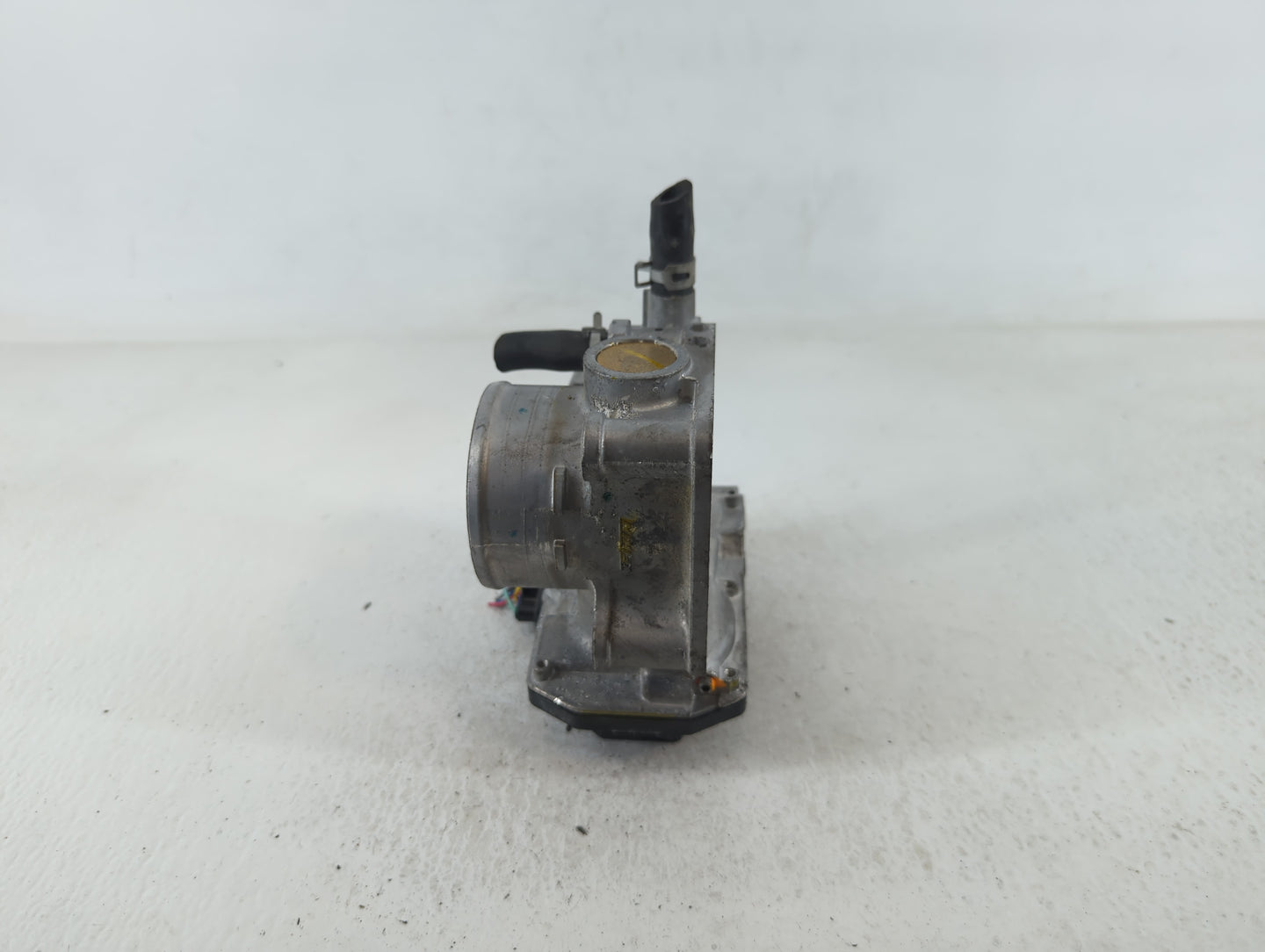 2016-2022 Honda Civic Throttle Body P/N:141920 M30607, GMH1A Fits Fits 2016 2017 2018 2019 2020 2021 2022 OEM Used Auto Part