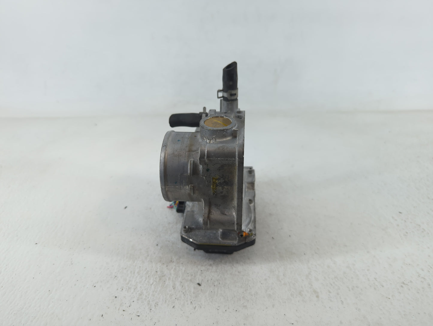 2016-2022 Honda Civic Throttle Body P/N:141920 M30607, GMH1A Fits Fits 2016 2017 2018 2019 2020 2021 2022 OEM Used Auto Part