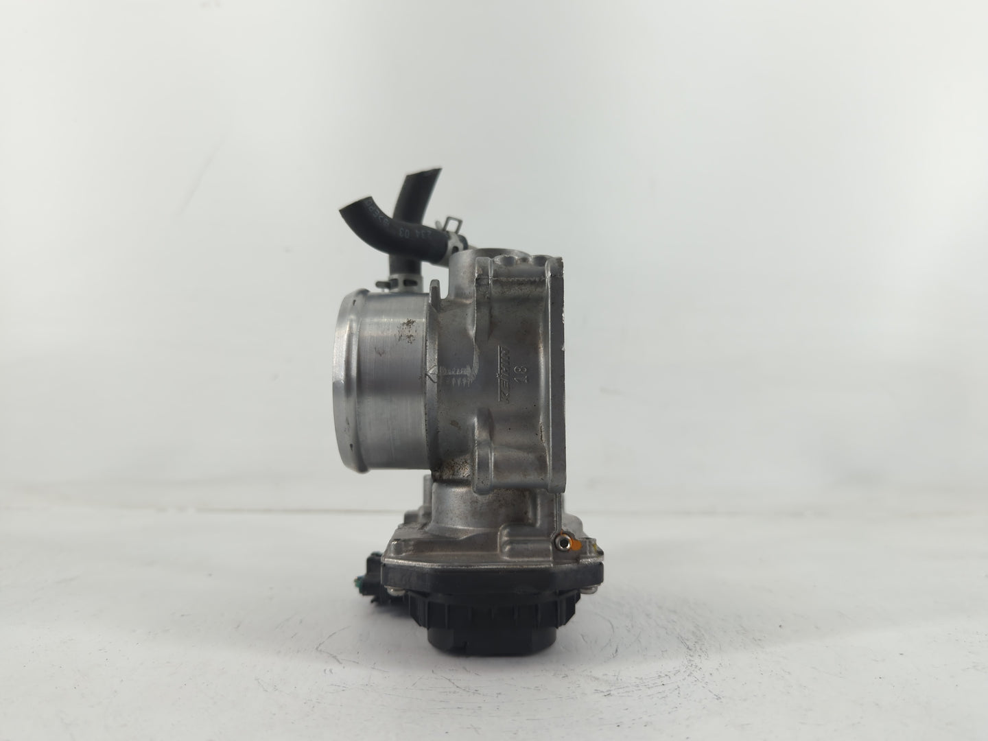2016-2022 Honda Civic Throttle Body P/N:192044 M130629, GMG9A Fits Fits 2016 2017 2018 2019 2020 2021 2022 OEM Used Auto Par
