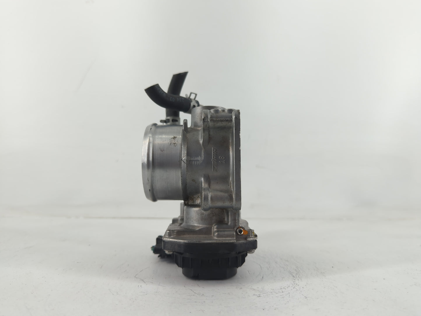 2016-2022 Honda Civic Throttle Body P/N:192044 M130629, GMG9A Fits Fits 2016 2017 2018 2019 2020 2021 2022 OEM Used Auto Par