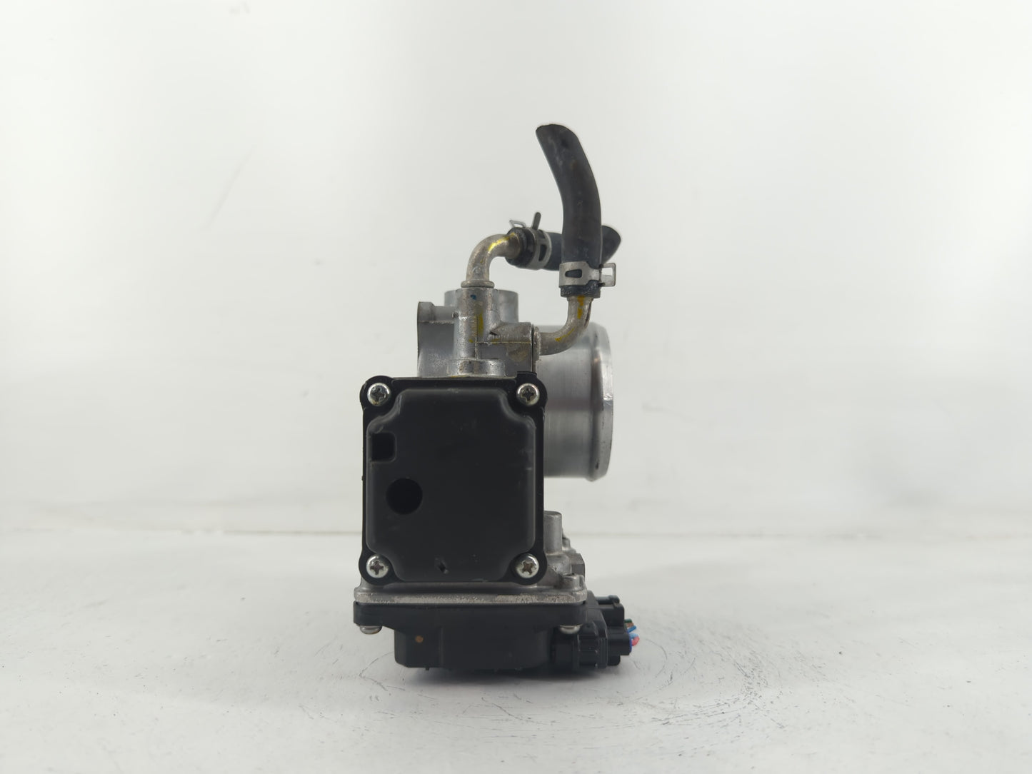 2016-2022 Honda Civic Throttle Body P/N:192044 M130629, GMG9A Fits Fits 2016 2017 2018 2019 2020 2021 2022 OEM Used Auto Par