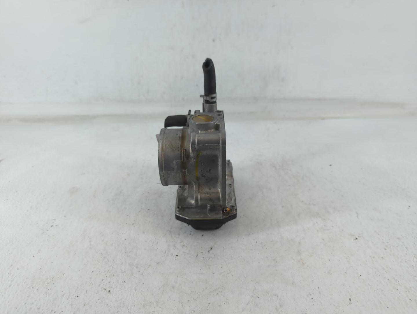 2016-2022 Honda Civic Throttle Body P/N:135187 M21126, GMH1A Fits Fits 2016 2017 2018 2019 2020 2021 2022 OEM Used Auto Part