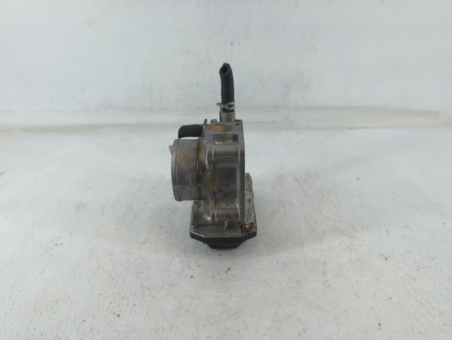 2016-2022 Honda Civic Throttle Body P/N:135187 M21126, GMH1A Fits Fits 2016 2017 2018 2019 2020 2021 2022 OEM Used Auto Part