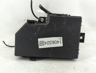 compare product 2023 Honda Cr-V Fusebox Fuse Box Panel Relay Module Fits OEM Used Auto Parts