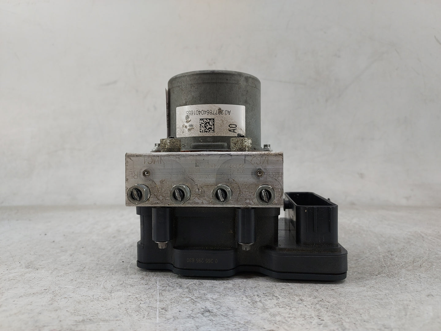 2023 Honda Crv ABS Pump Control Module Replacement P/N:57110-3A0T-A020-M1 0265295630, A02877864040101655 Fits OEM Used Auto 