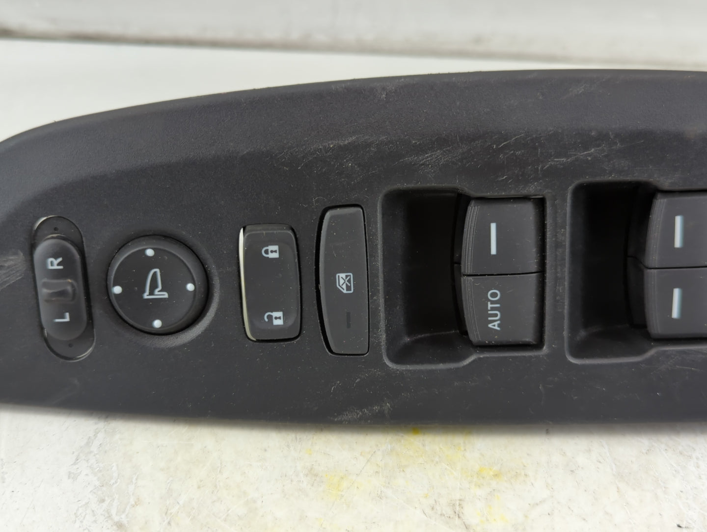 2023 Honda Hr-V Master Power Window Switch Replacement Driver Side Left P/N:A0-S Fits OEM Used Auto Parts - Oemusedautoparts
