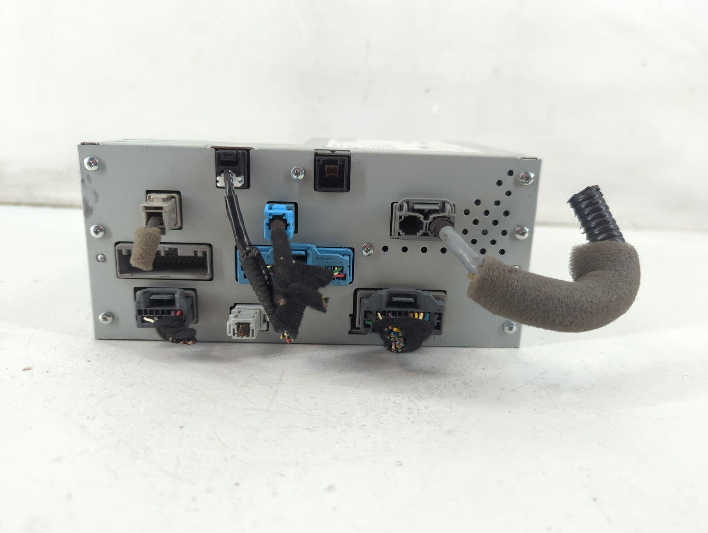 2023 Honda Hr-V Radio AM FM Cd Player Receiver Replacement P/N:8A500-3V0-A111-M1 Fits OEM Used Auto Parts - Oemusedautoparts