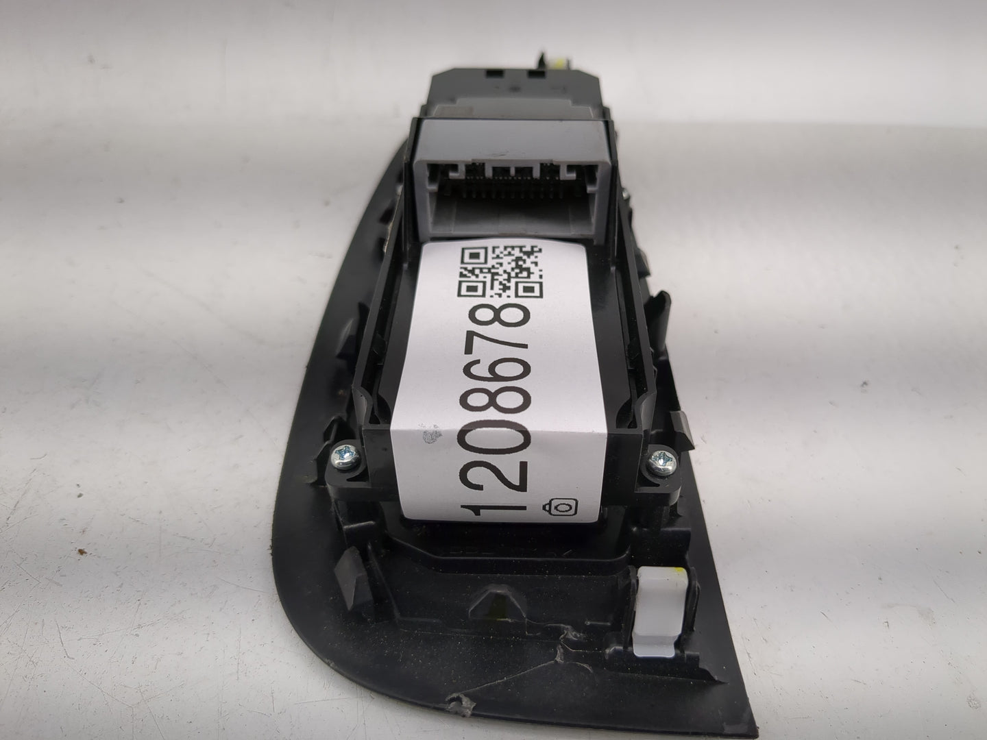 2023 Honda Hr-V Master Power Window Switch Replacement Driver Side Left Fits OEM Used Auto Parts - Oemusedautoparts1.com