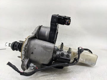 2023 Honda Hr-v Power Brake Booster Oem - Oemusedautoparts1.com