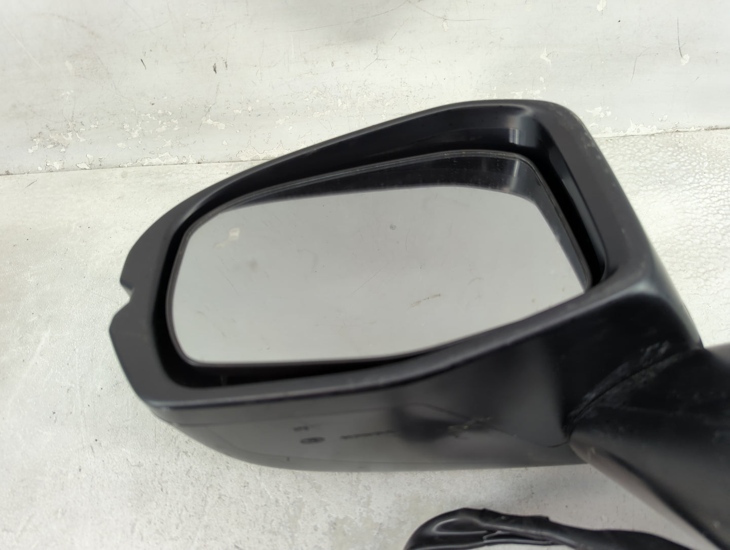 2023 Honda Hr-V Driver Side View Mirror - Left Door Mirror OEM Used - Oemusedautoparts1.com